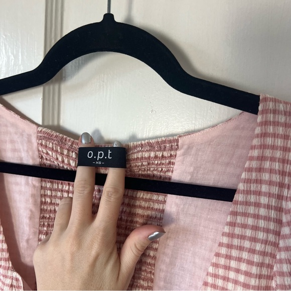 O.P.T. Pink Gingham Puff-Sleeve Crop Top - Picture 4 of 6